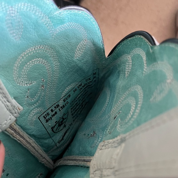 ARIAT COWBOY BOOTS - Picture 4 of 5